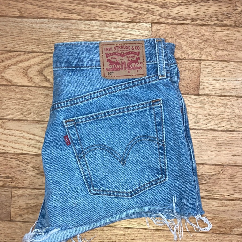 Levi’s 501 shorts!